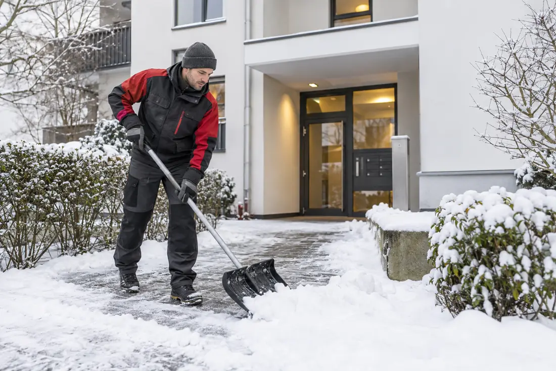 KI-Illustration: Winterdienst in Wetzlar